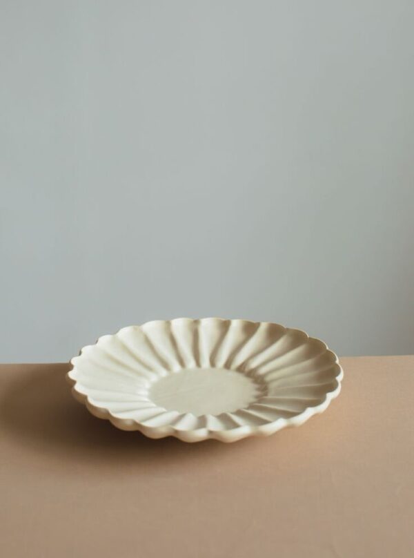 Yoshida Rinka White Plate