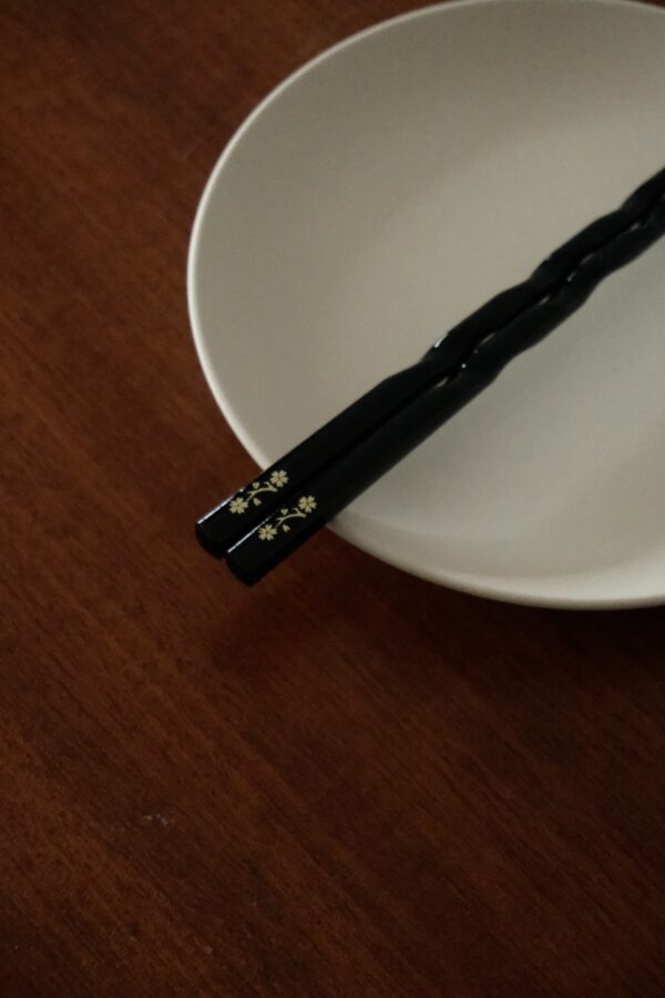 Curvy Natural wood Chopsticks - Image 7