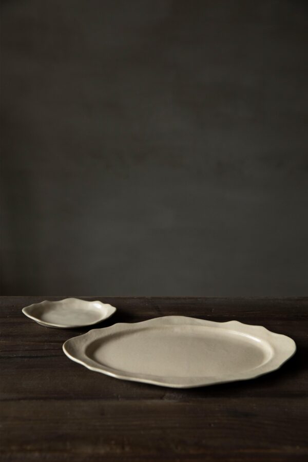 Cocoro Small Rim plate / Cutlery rest (Off-white) - Image 7